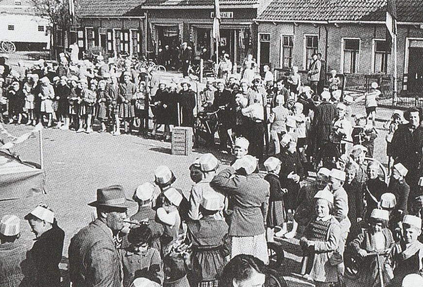 troonsafstand-koningin Wilhelmina in rilland